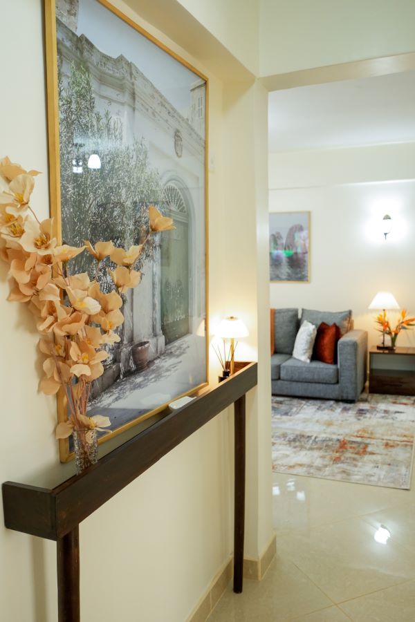 Hilltop Apartment - Image 17